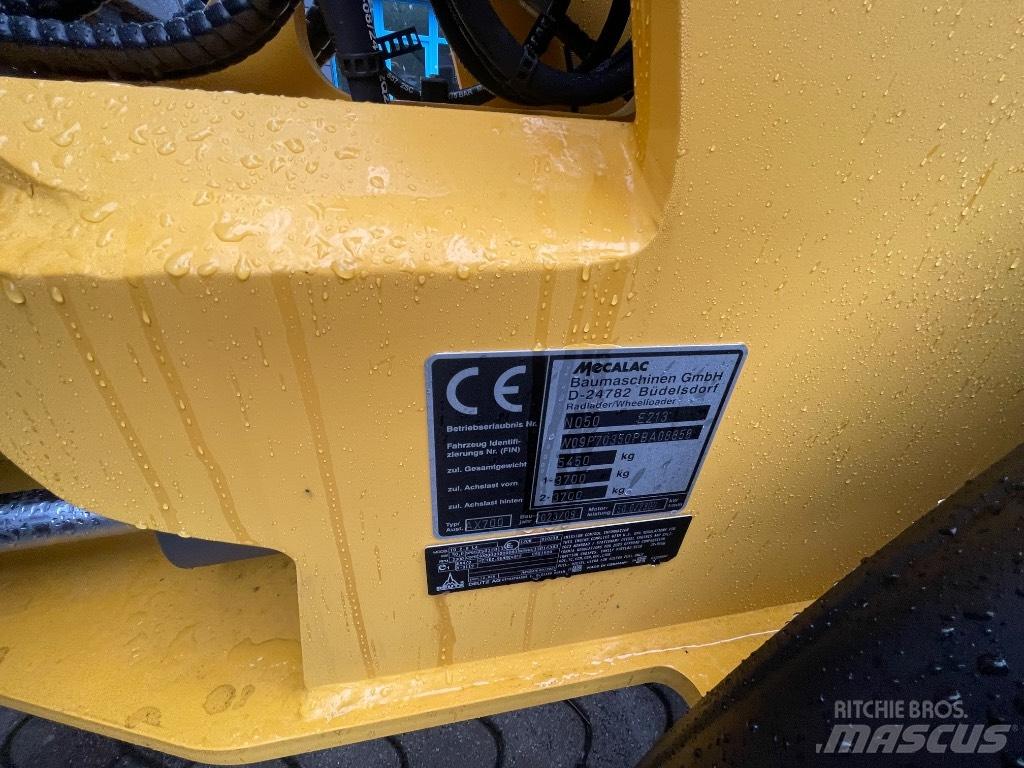 Mecalac AX700 Tekerlekli yükleyiciler