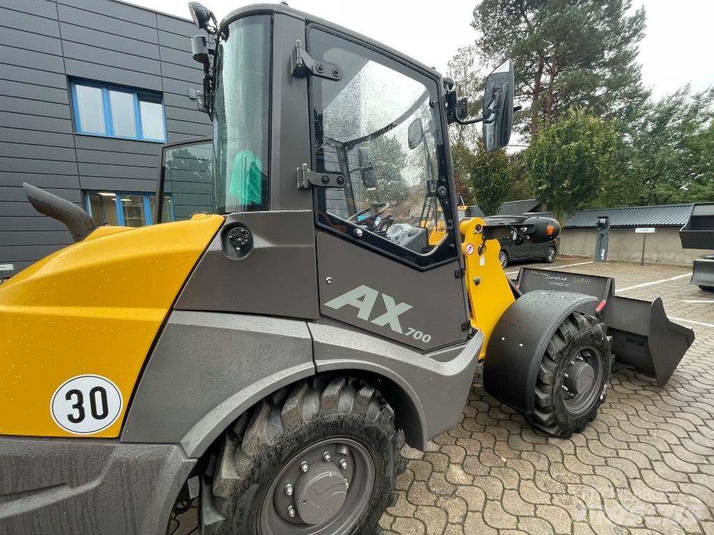 Mecalac AX700 Tekerlekli yükleyiciler