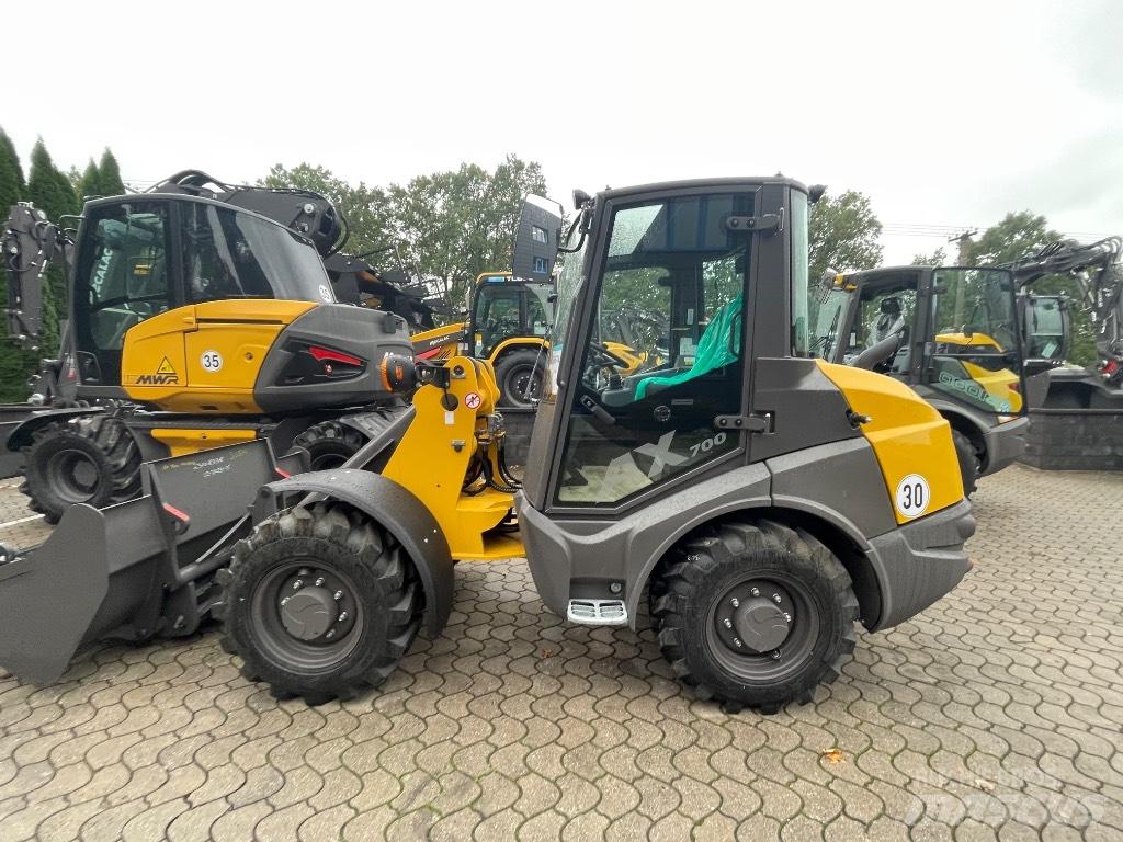 Mecalac AX700 Tekerlekli yükleyiciler