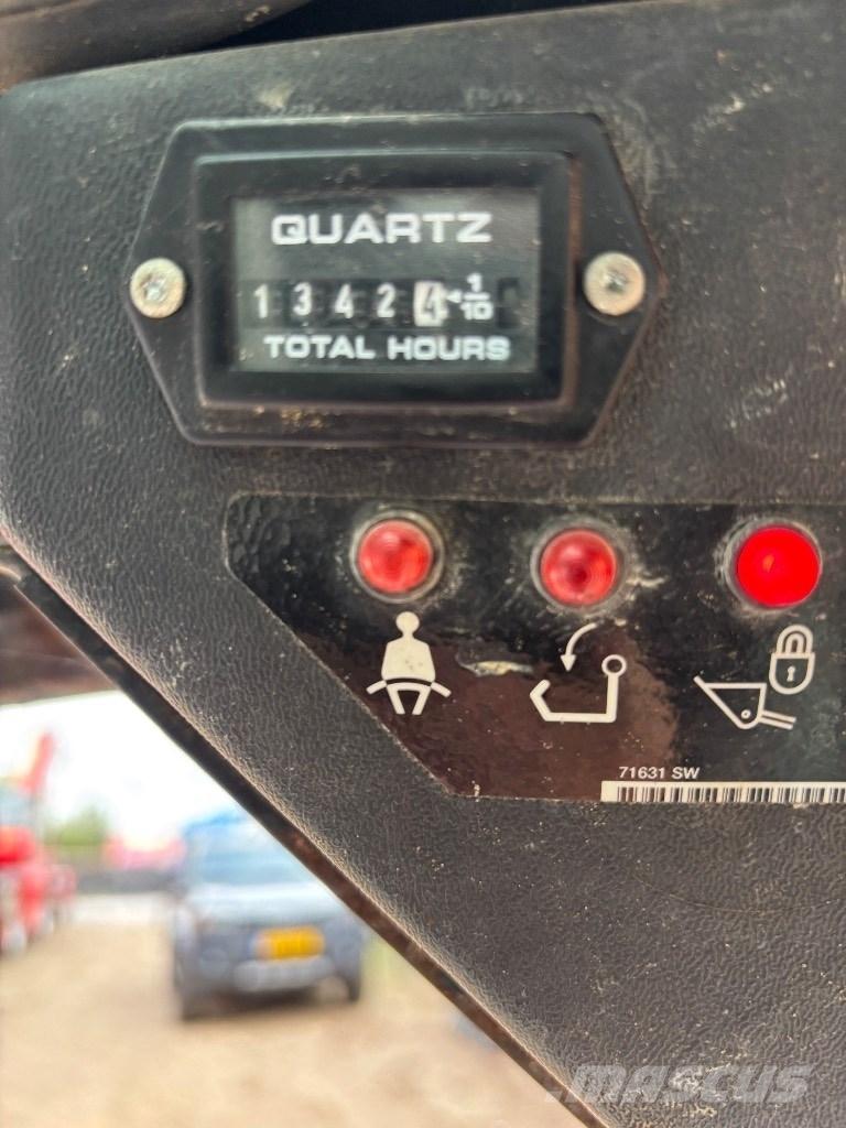 Bobcat S 70 Skid steer loderler