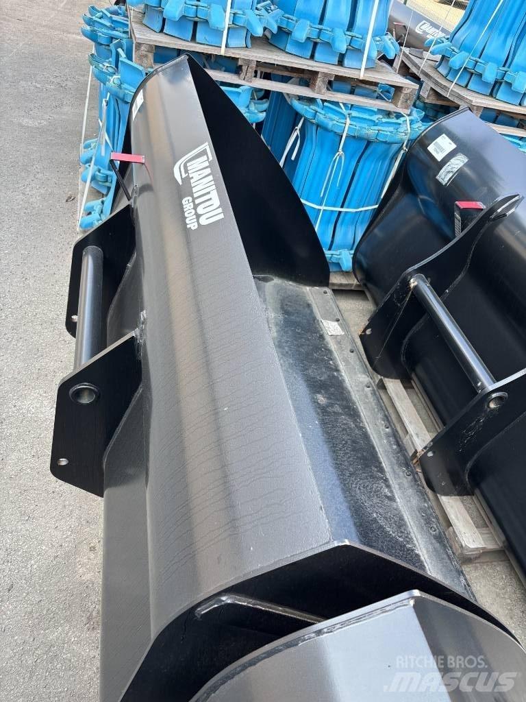 Manitou CBA 3000 Diger yükleme ve kazma ekipmanlari