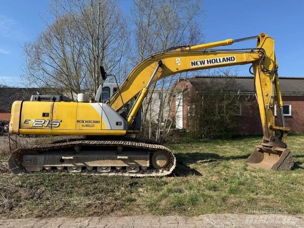 New Holland E215 Paletli ekskavatörler