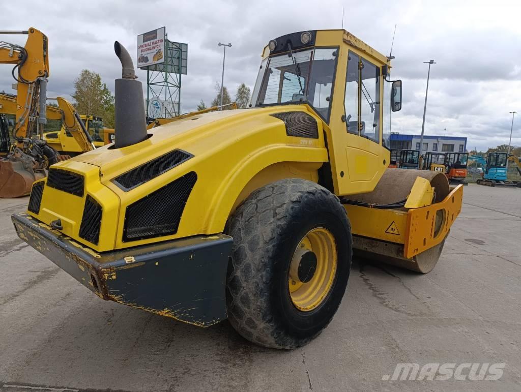 Bomag BW 213 D-4 Tek tamburlu silindirler