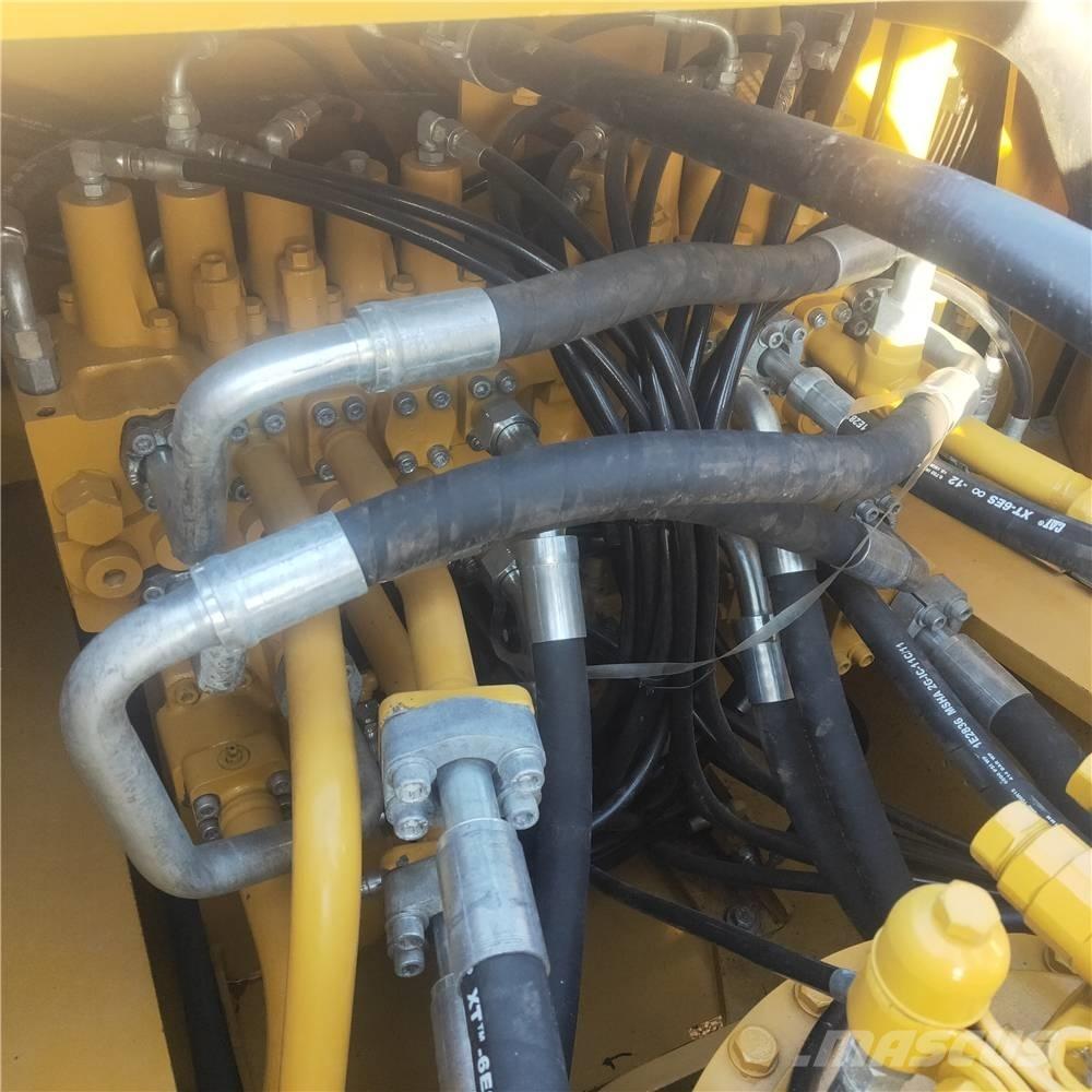 CAT 340D2 Paletli ekskavatörler