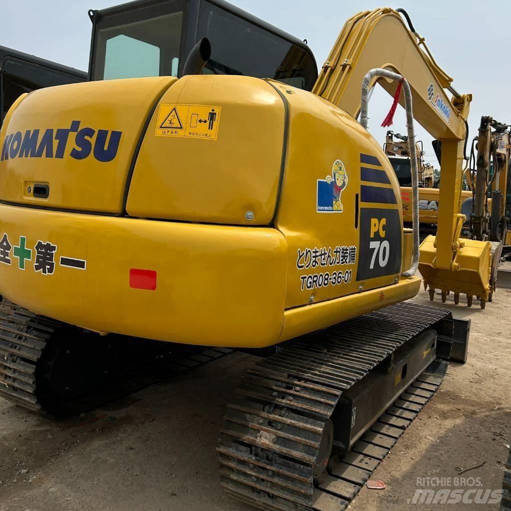 Komatsu 70-8 Paletli ekskavatörler