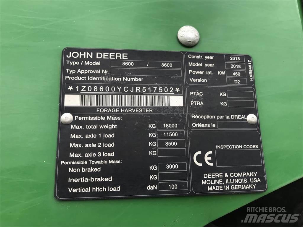 John Deere 8600 Kendi yürür silaj makinalari