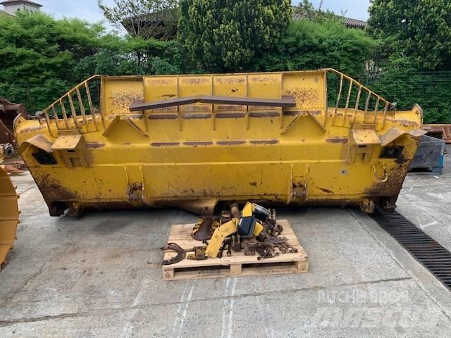 Komatsu D 155 AXI-8 Paletli dozerler