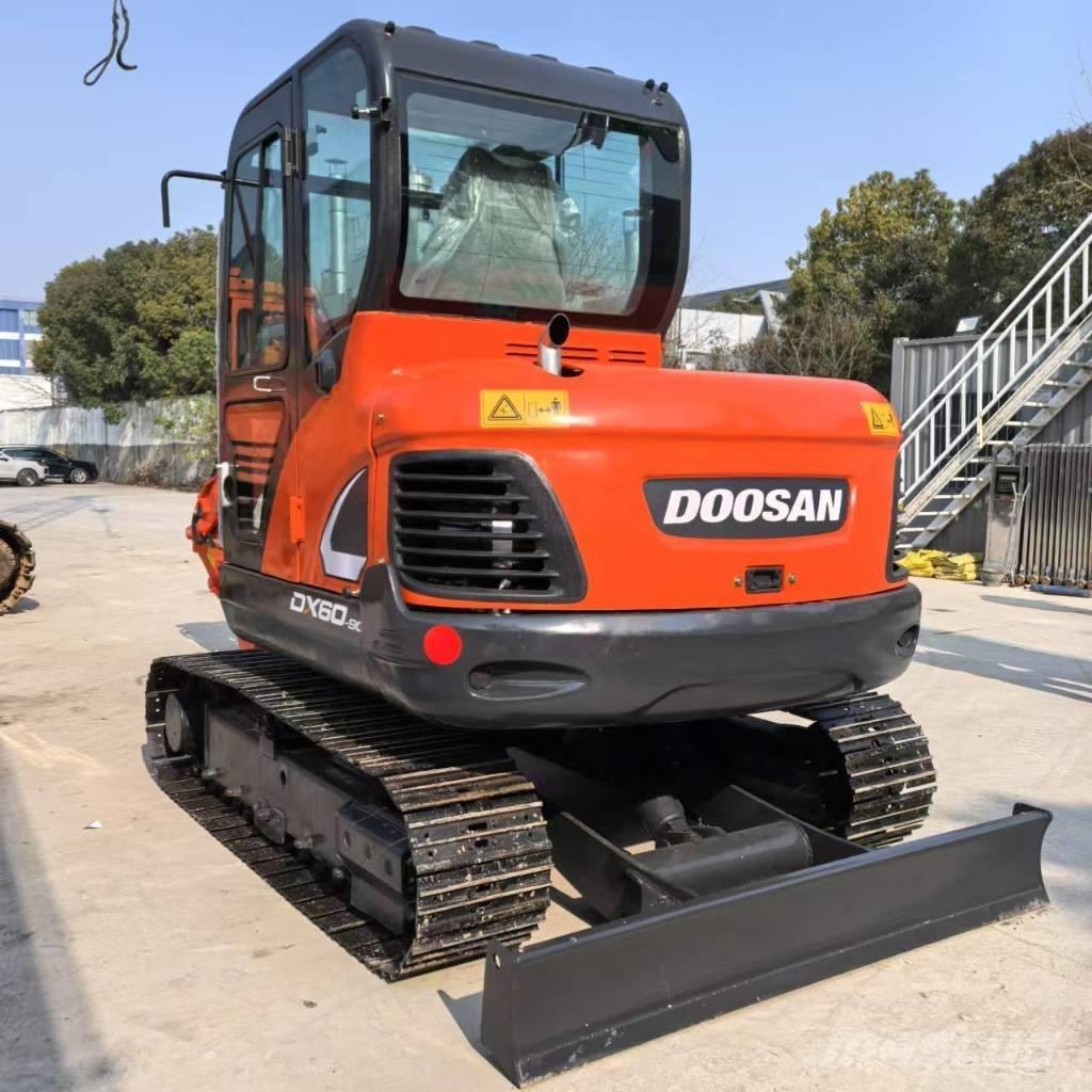 Doosan DX 60-9 C Paletli ekskavatörler