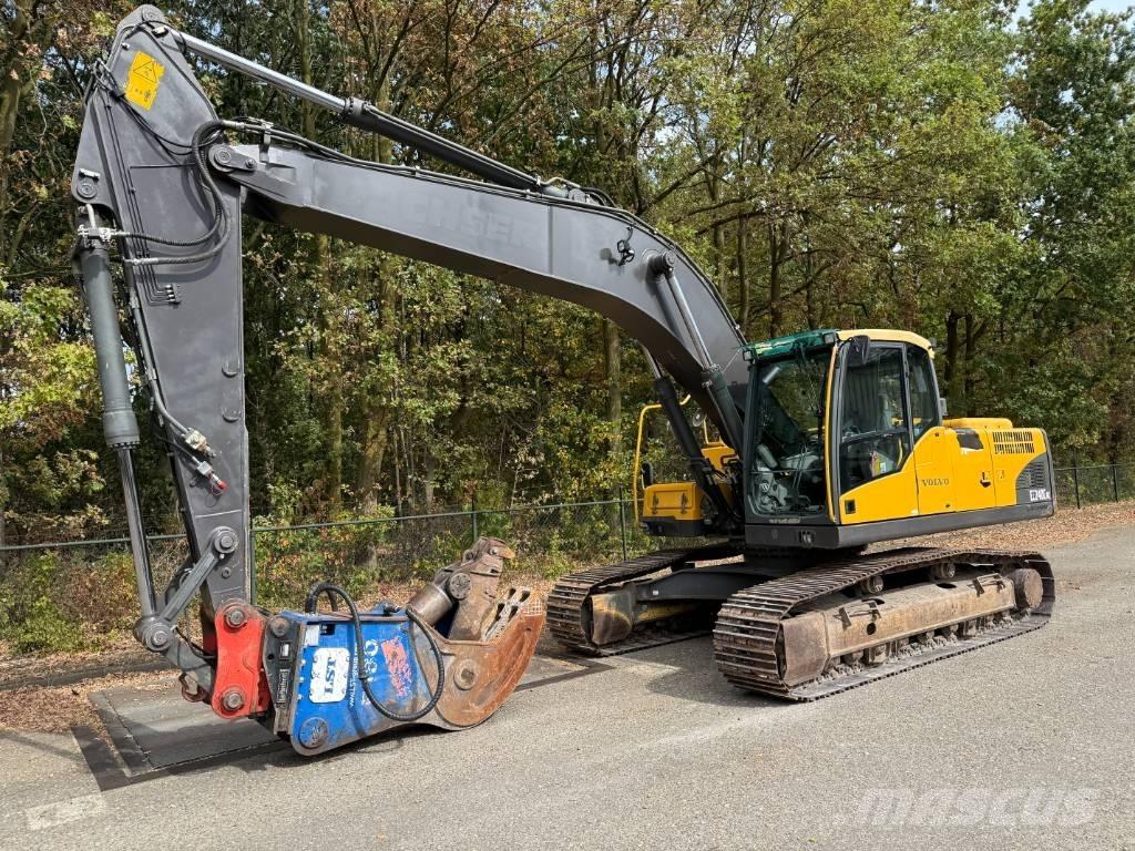 Volvo EC 240 C N L Paletli ekskavatörler