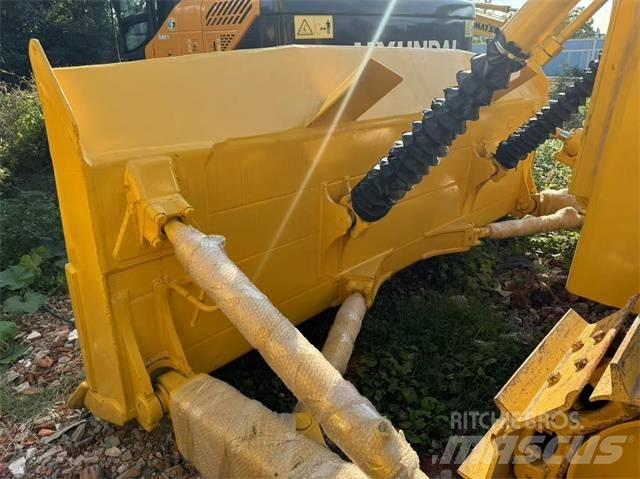 Komatsu D 85 Paletli dozerler