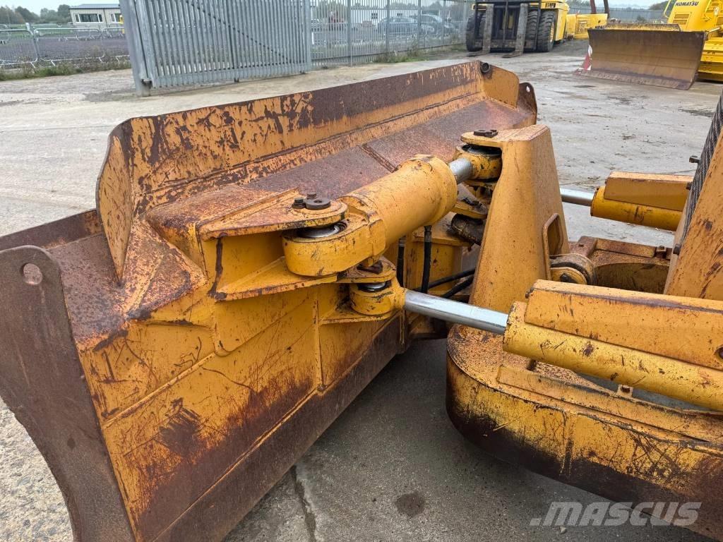 Komatsu D 58 E-1 Paletli dozerler