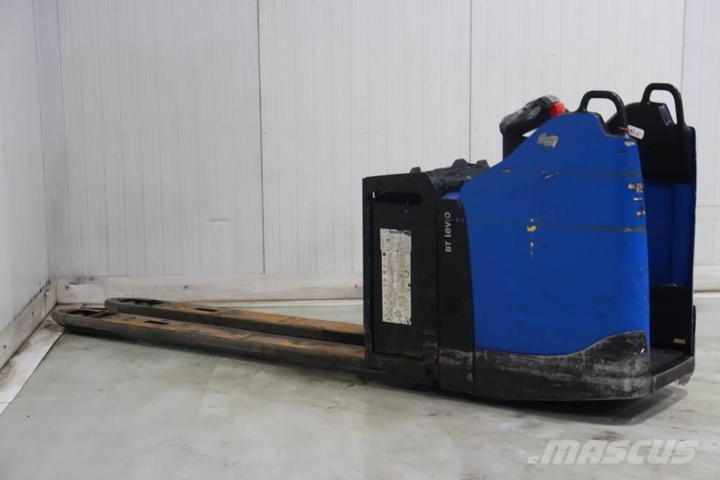 Toyota LPE200/8 Düsük seviye kaldirici