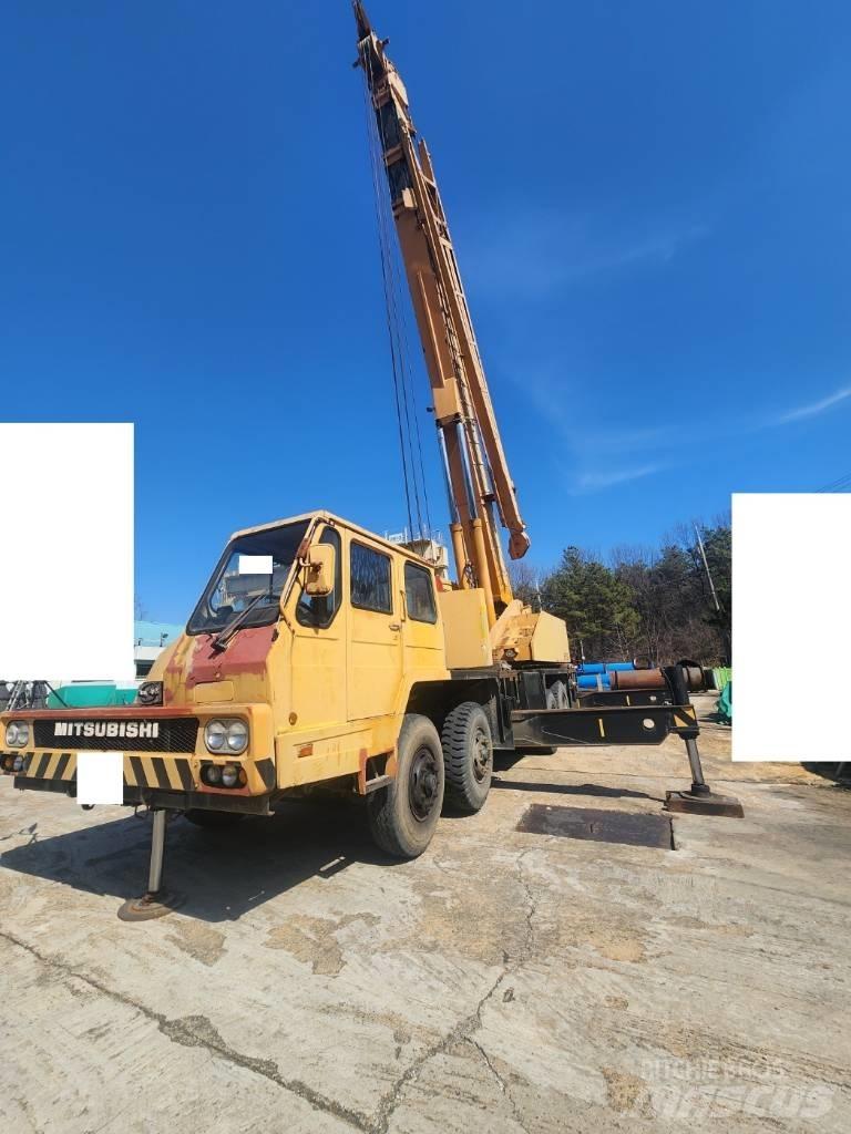 Hyundai HC 50 Yol-Arazi Tipi Vinçler (AT)