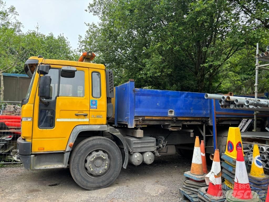 Volvo FL 220 Flatbed kamyonlar