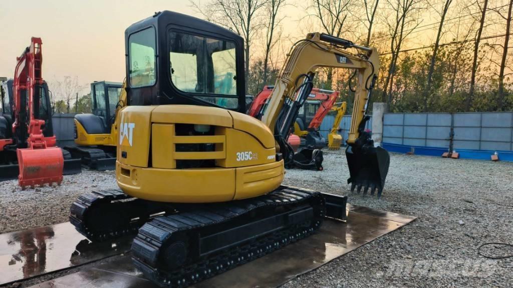 CAT 305 CR Mini ekskavatörler, 7 tona dek