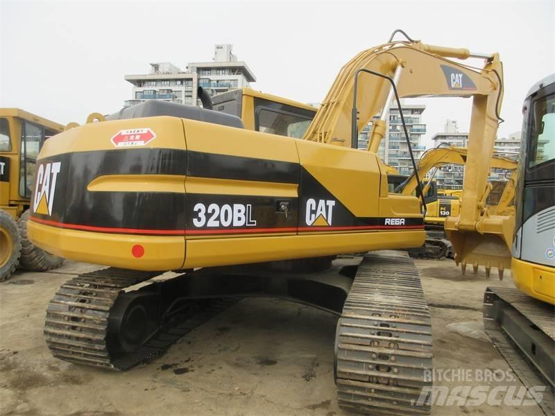 CAT 320 B L Paletli ekskavatörler