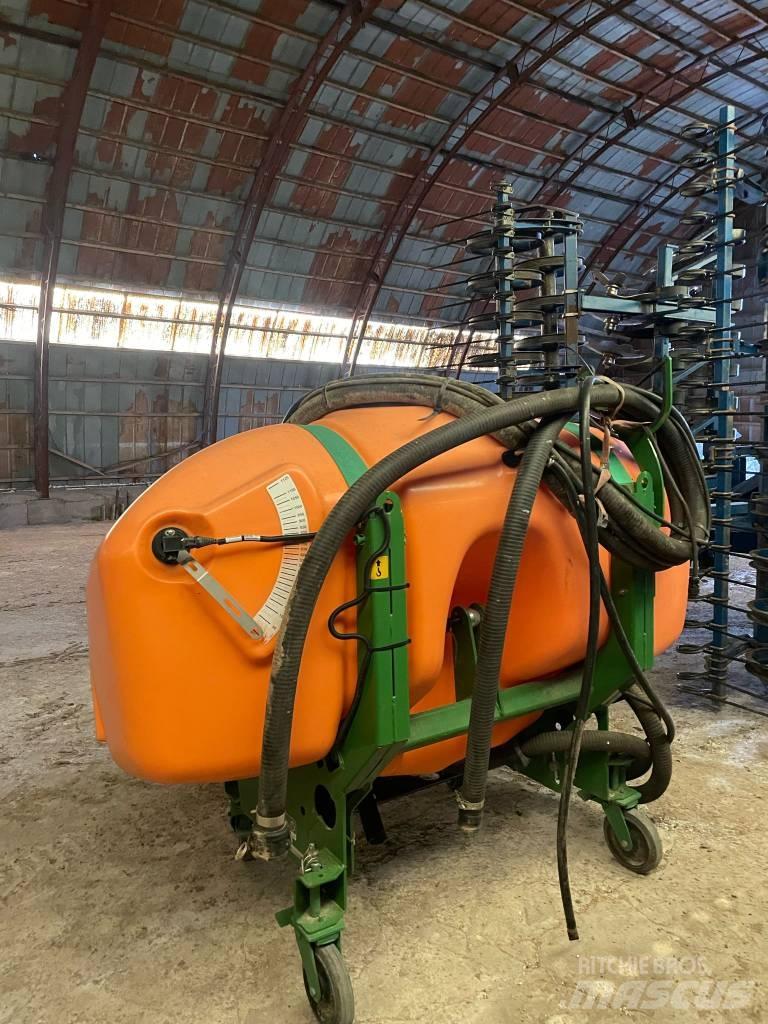 Amazone UF 1801 Monte edilebilir pülverizatörler