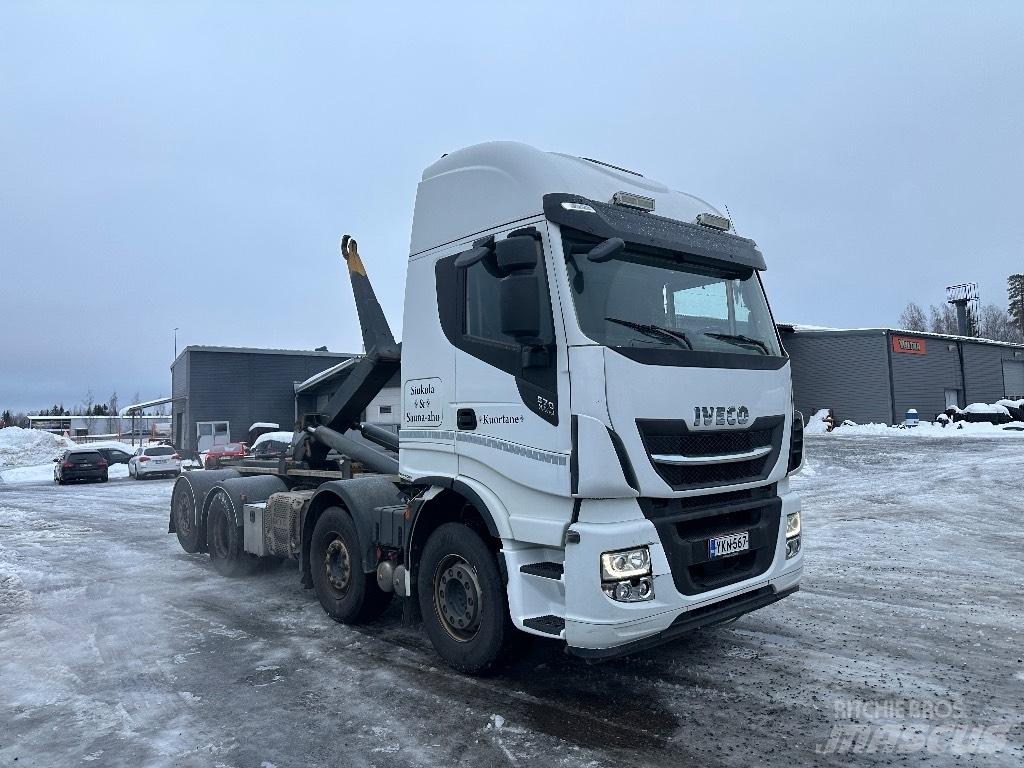 Iveco X-Way 560 8x2 Vinçli kamyonlar