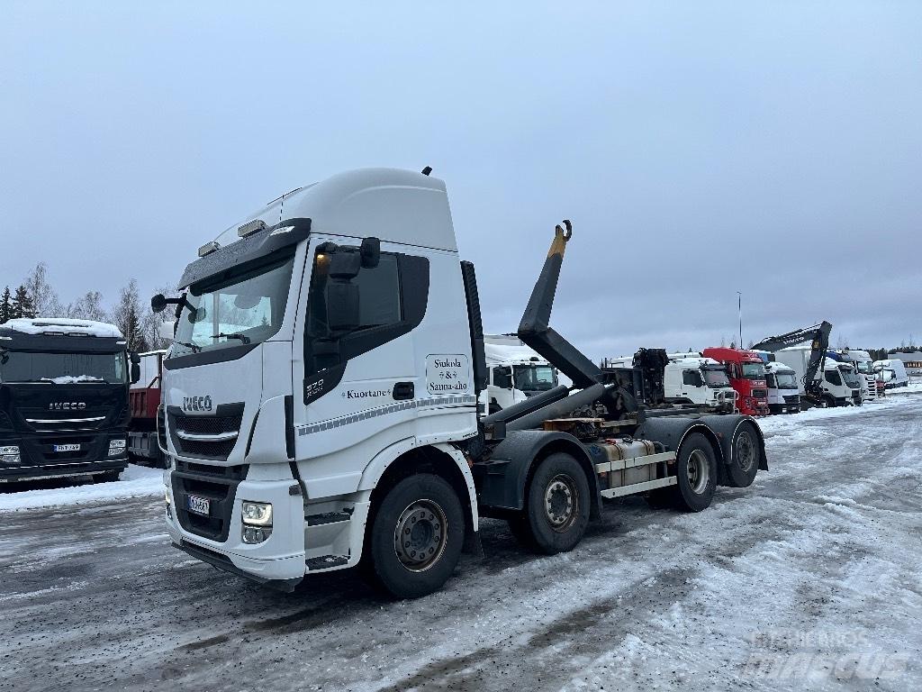 Iveco X-Way 560 8x2 Vinçli kamyonlar