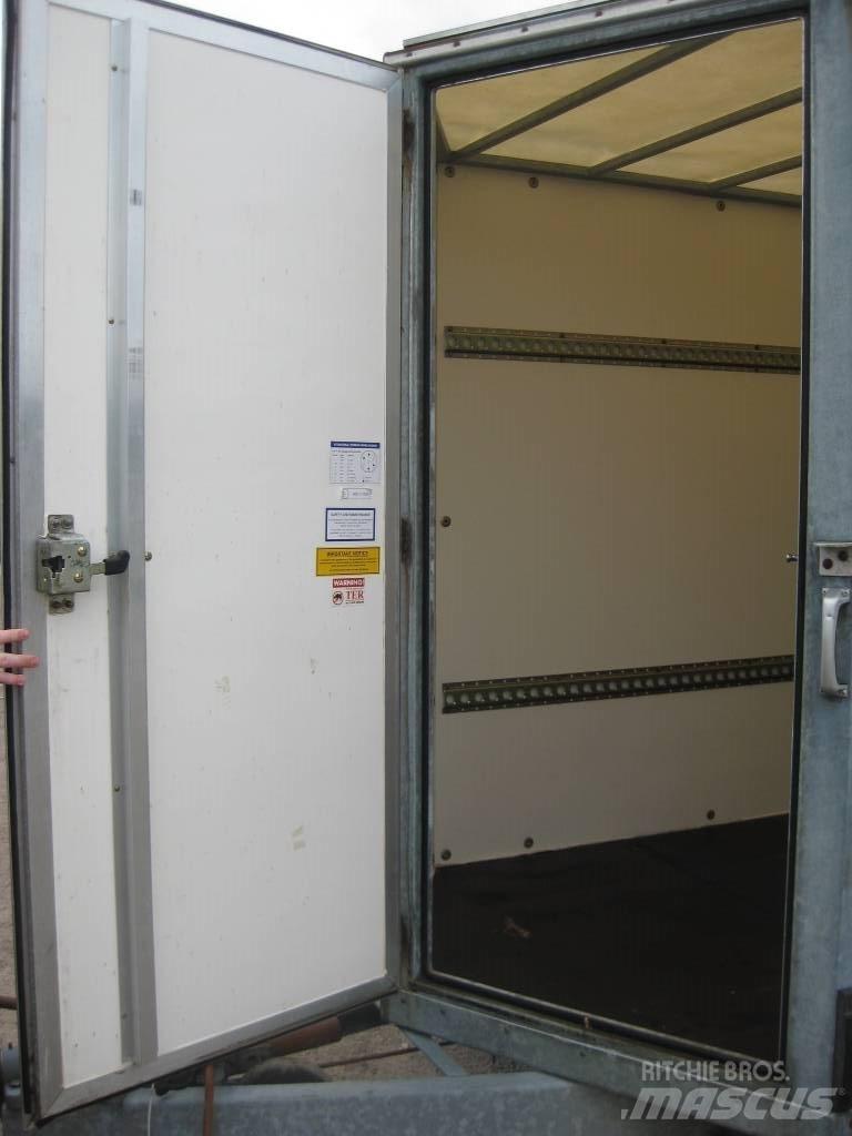 Ifor Williams BV105 Kapali kasa treylerler