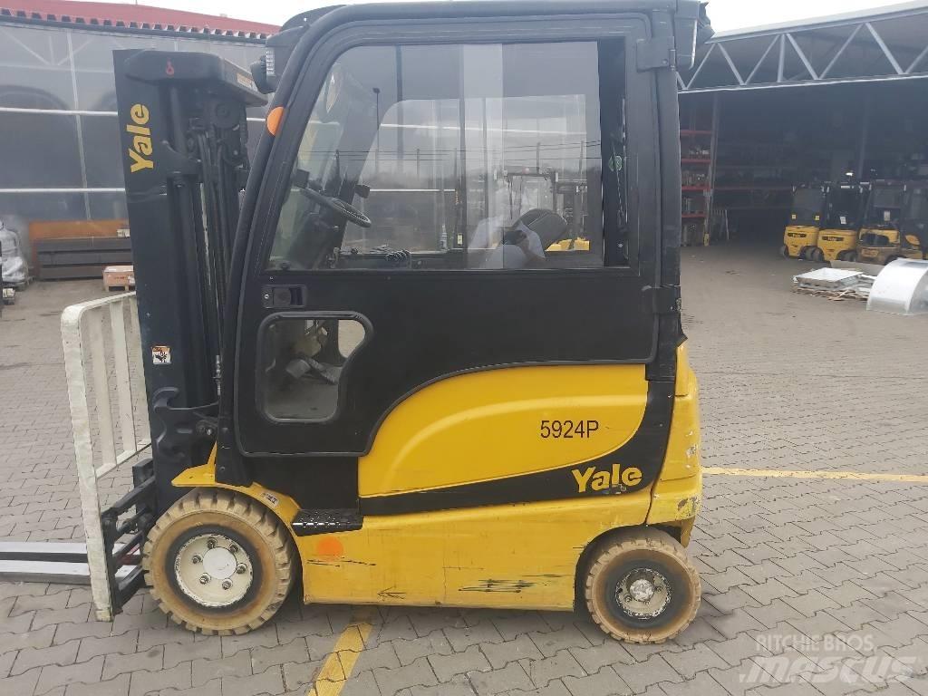 Yale ERP25VL Elektrikli forkliftler