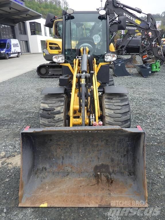 Schäffer 2445 S Tekerlekli yükleyiciler