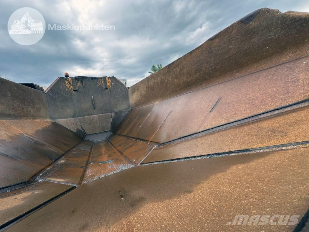 Moxy MT 25 Belden kirma kaya kamyonu