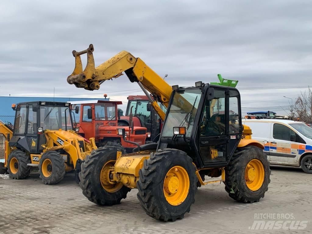 JCB 526 S Tarimsal teleskopik yükleyiciler