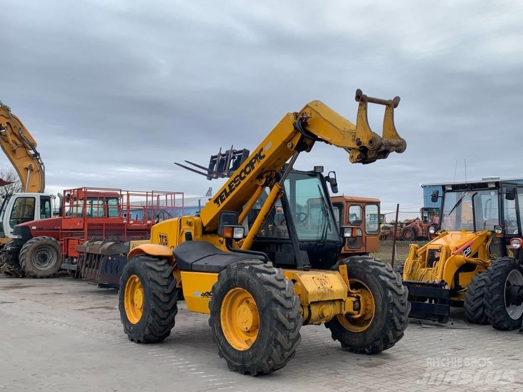 JCB 526 S Tarimsal teleskopik yükleyiciler
