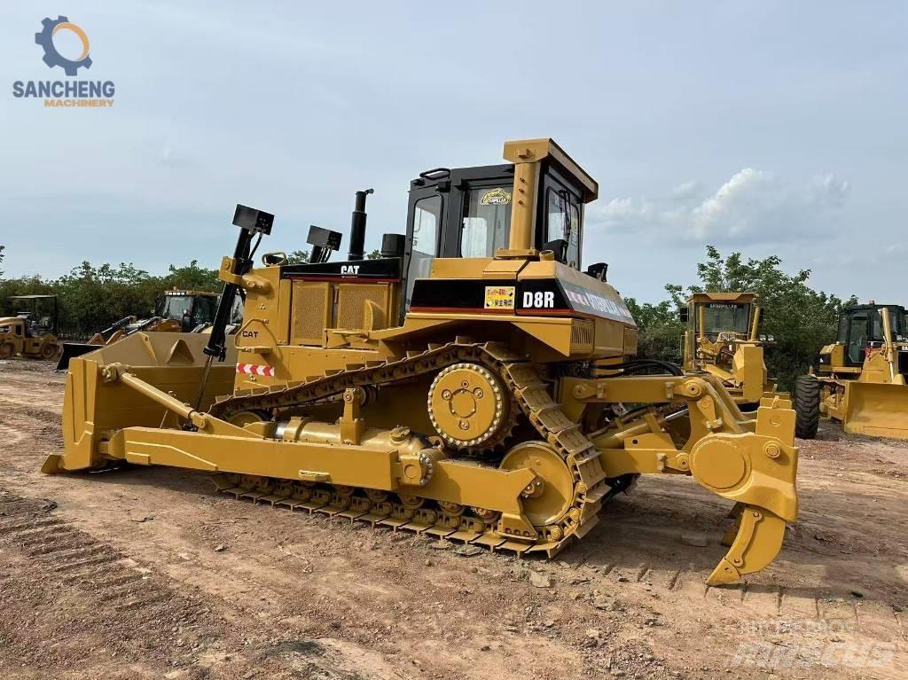 CAT D8R Paletli dozerler