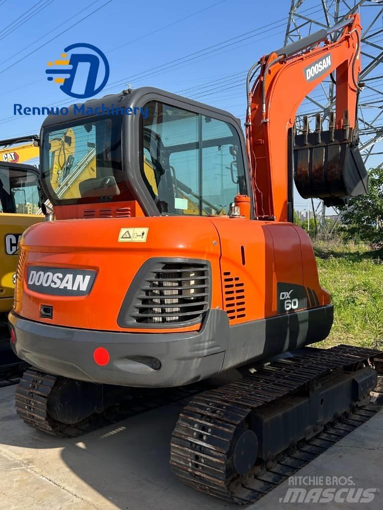 Doosan DX 60 Paletli ekskavatörler