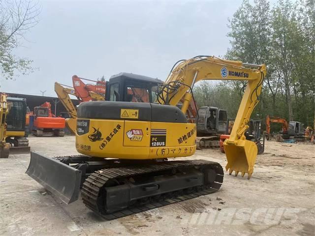 Komatsu PC128US Paletli ekskavatörler