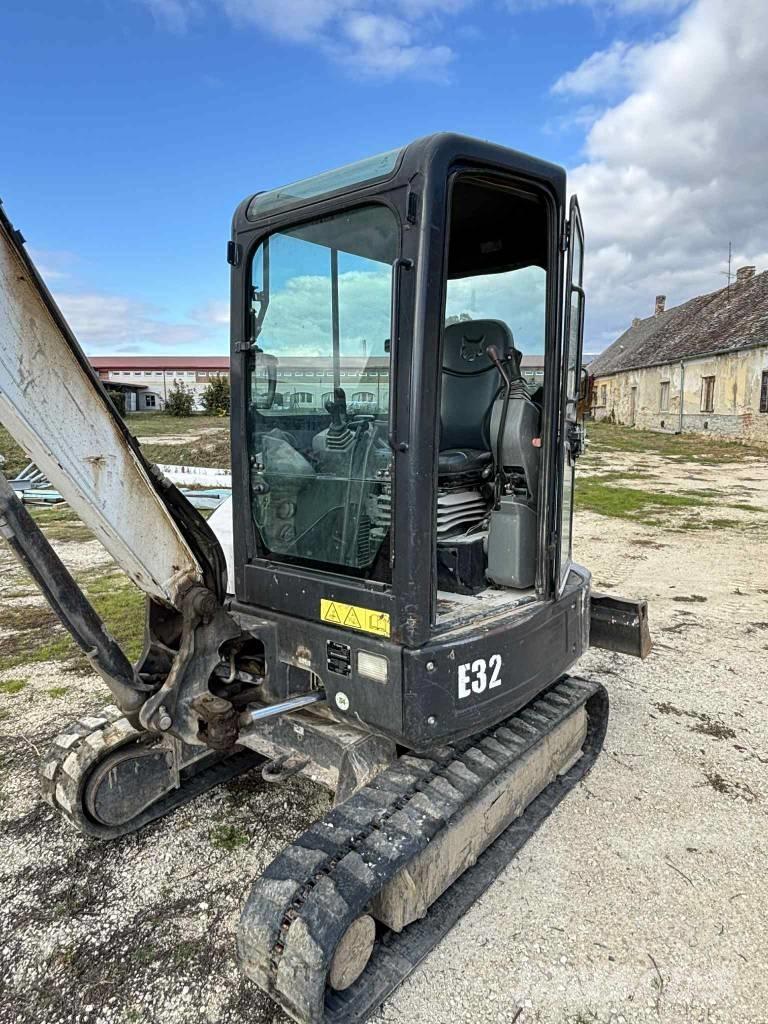 Bobcat E 32 Mini ekskavatörler, 7 tona dek