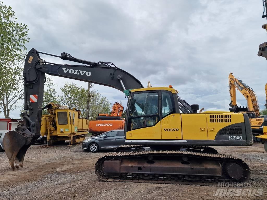 Volvo EC 210 C L Paletli ekskavatörler