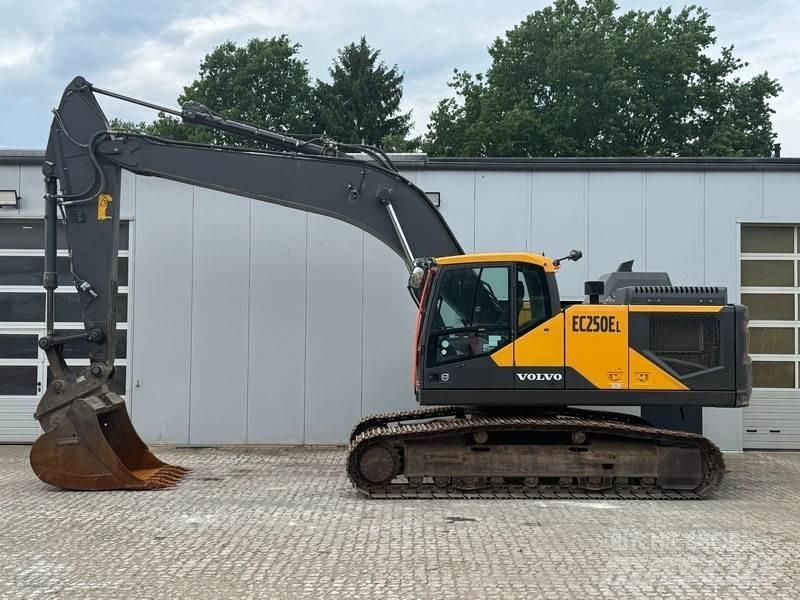 Volvo EC 250 EL Paletli ekskavatörler