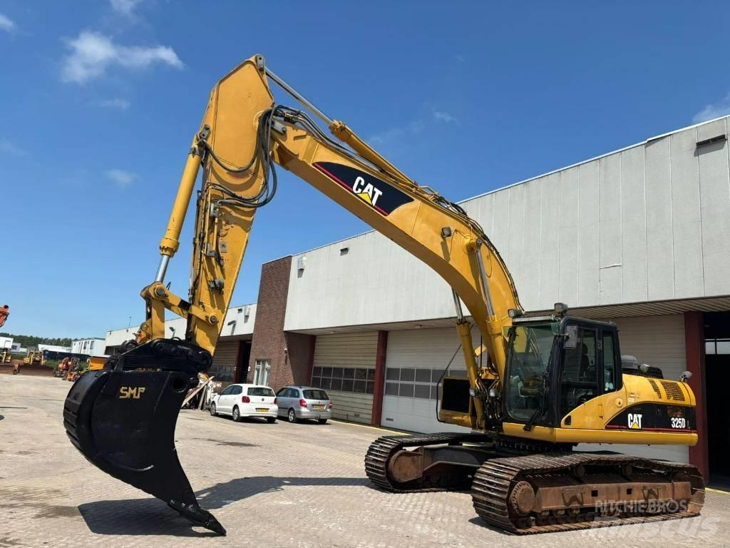 CAT 325 D L Paletli ekskavatörler