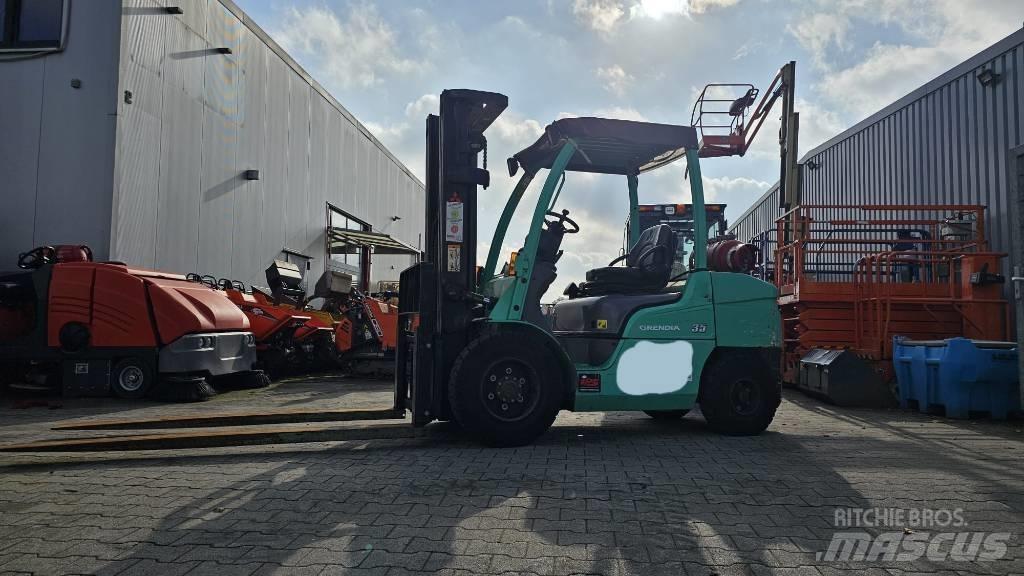 Mitsubishi FG 35 N LPG'li forkliftler