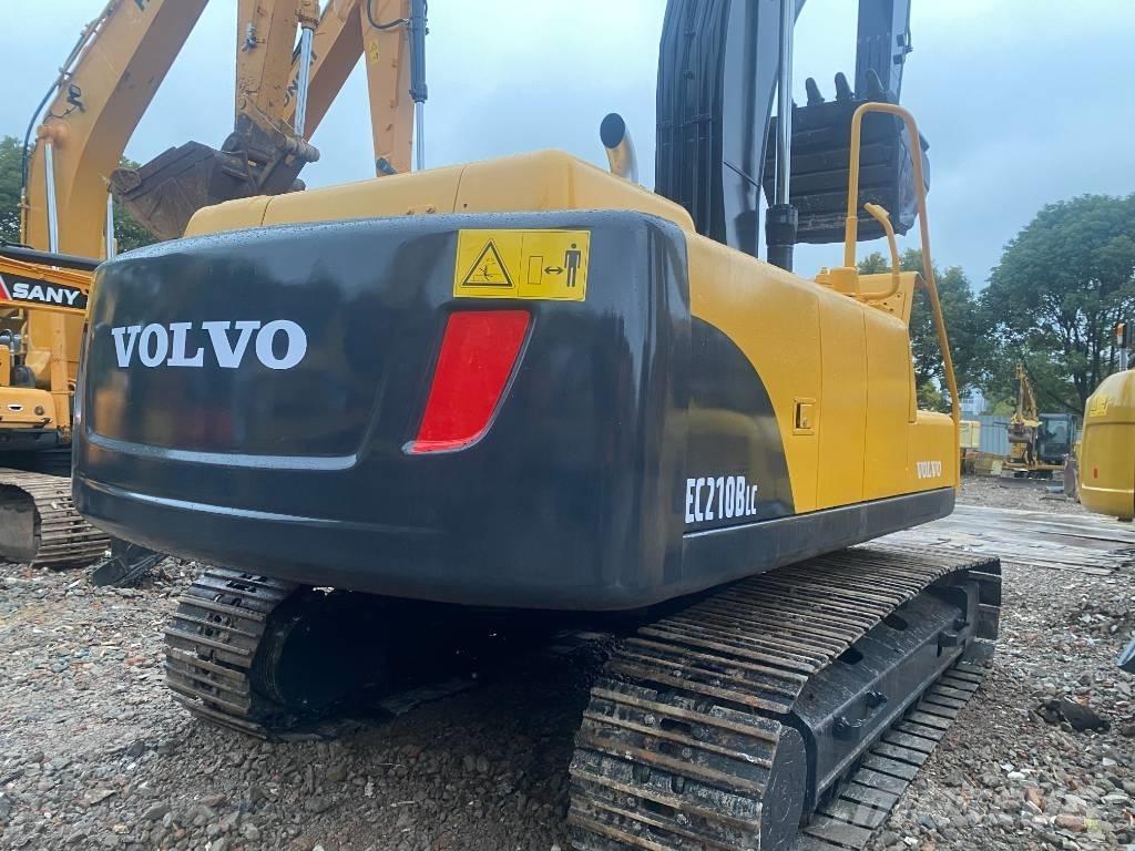Volvo EC 210 B LC Paletli ekskavatörler