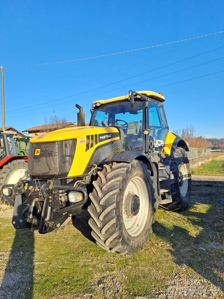 JCB Fastrac 8250 Traktörler