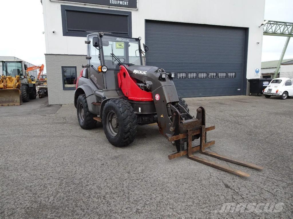 Mecalac AS700 Tekerlekli yükleyiciler