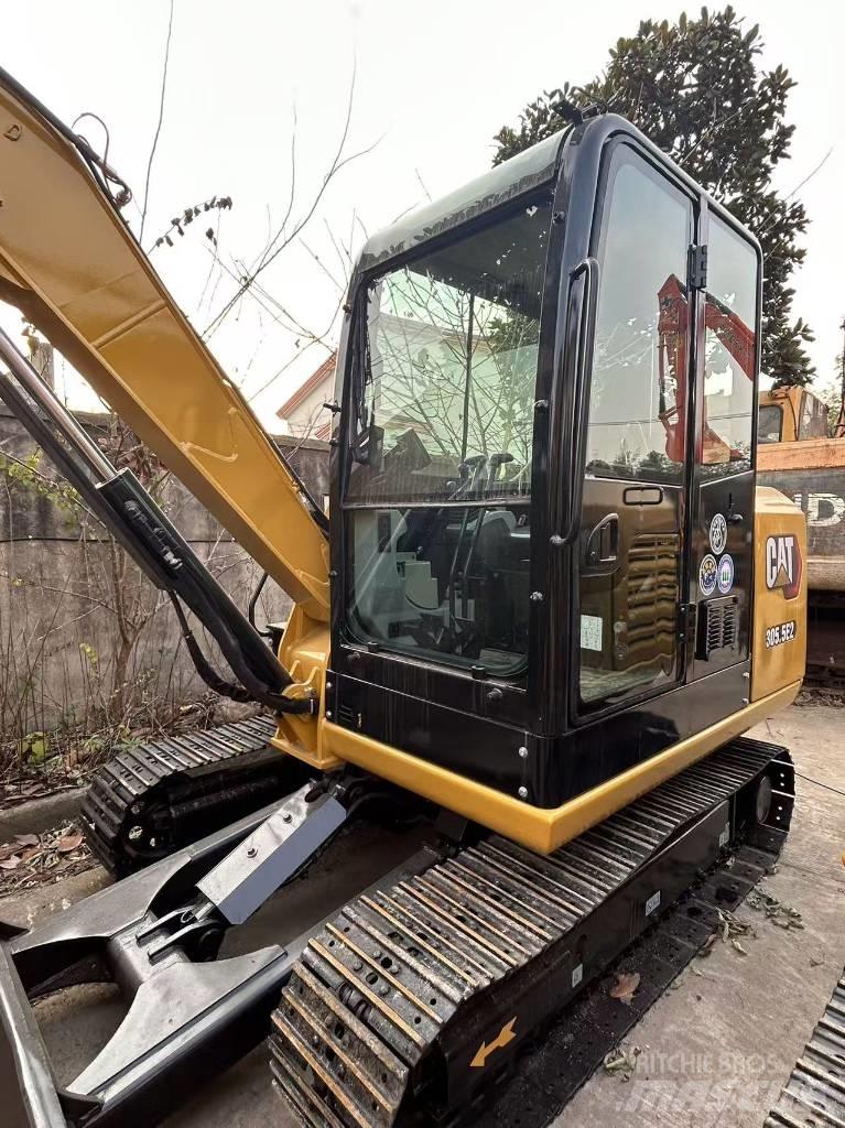 CAT 305.5E2 Paletli ekskavatörler