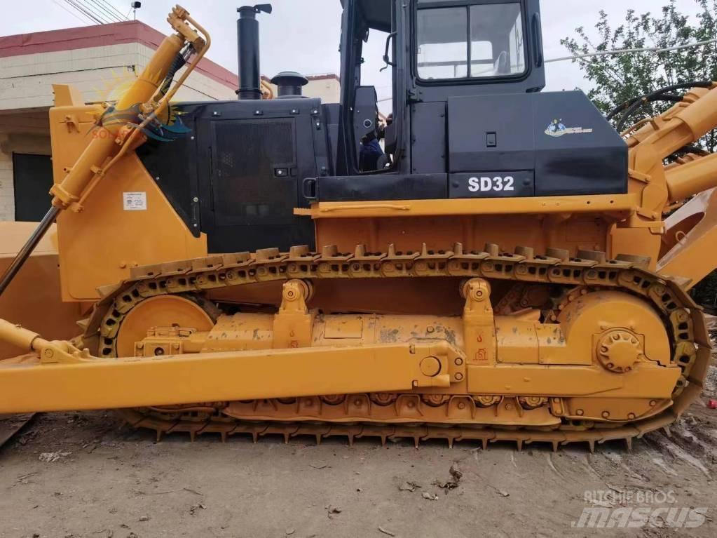 Shantui SD 32 Paletli dozerler