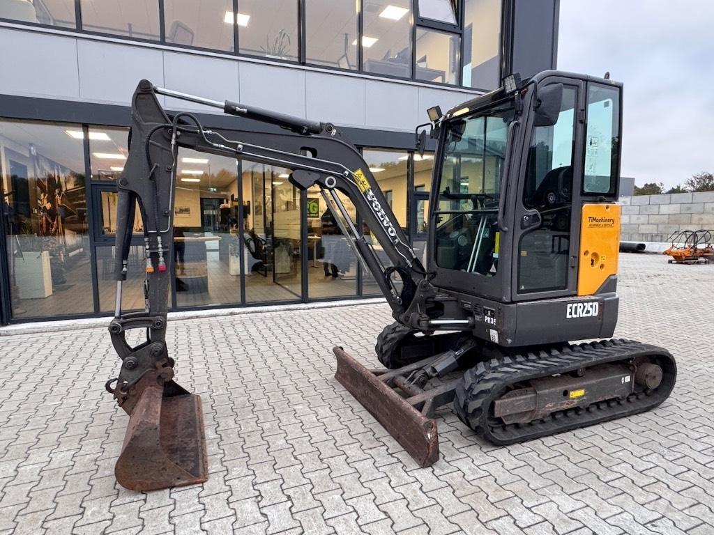 Volvo ECR 25 D Mini ekskavatörler, 7 tona dek