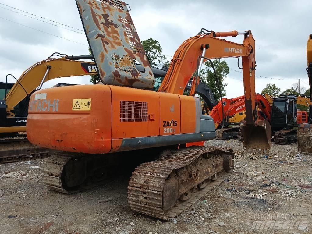 Hitachi ZX 200 Paletli ekskavatörler