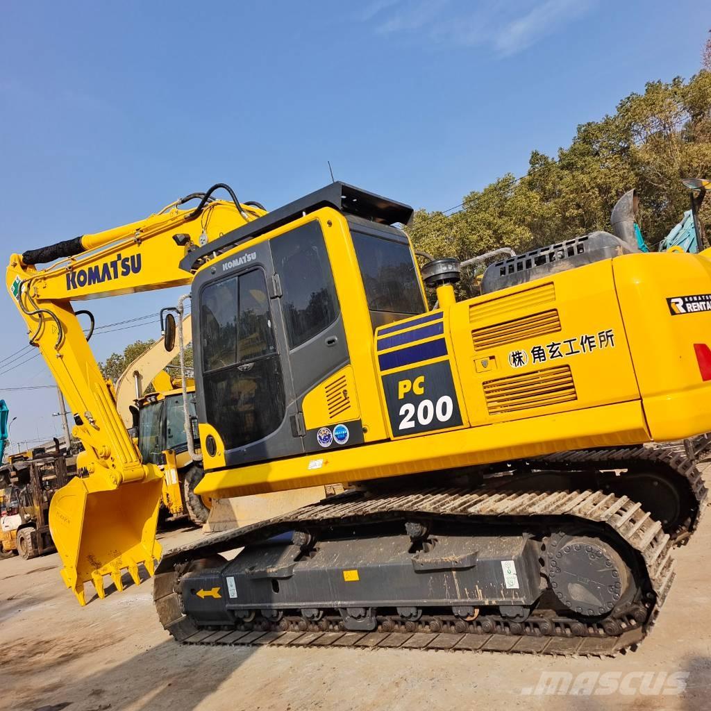 Komatsu PC 200 Paletli ekskavatörler