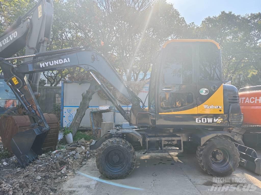 Hyundai R60W Lastik tekerli ekskavatörler
