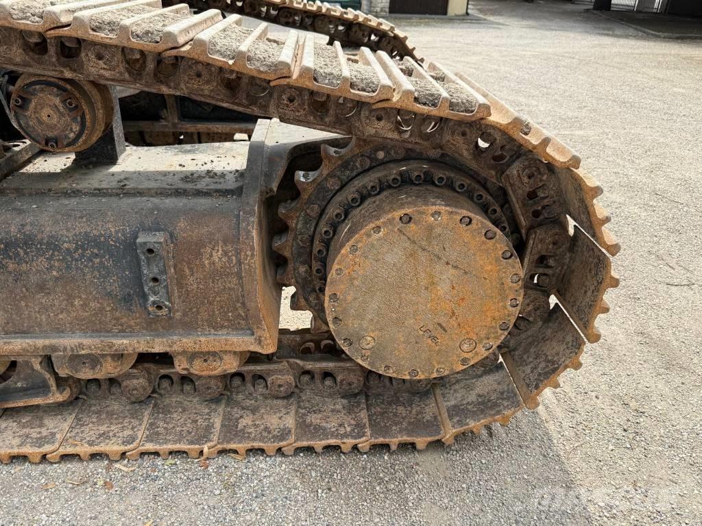 CAT 352 F Paletli ekskavatörler