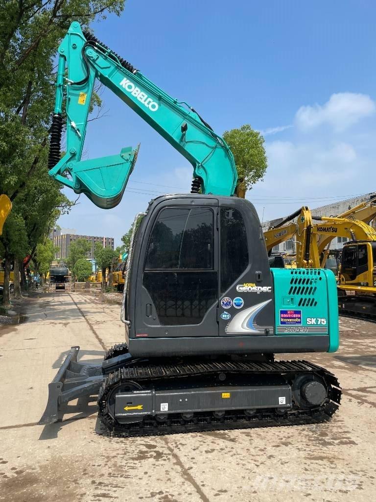 Kobelco SK 75 Mini ekskavatörler, 7 tona dek