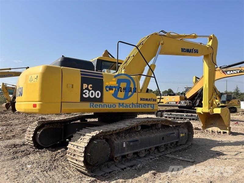 Komatsu PC 300 Paletli ekskavatörler