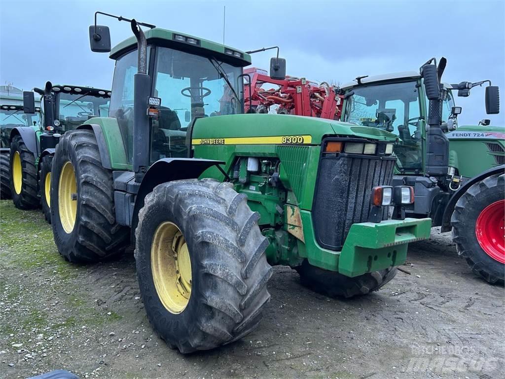 John Deere 8100 Traktörler